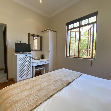 Turnberry Boutique Hotel Oudtshoorn Exterior photo